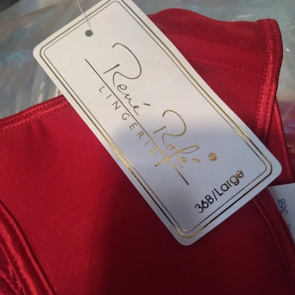 Rene Rofe Red Intimates & Sleepwear - Picture 2 of 6